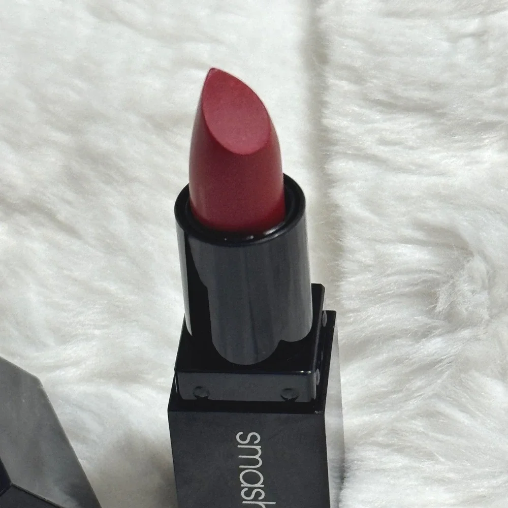 Smashbox Be Legendary Mini Lipstick Legendary True Red Creamy Matte Finish‎ B27